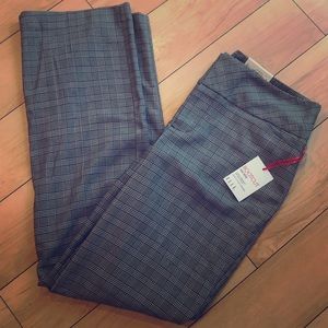 NWT ELLE Bootcut Mid Rise pants Size 10